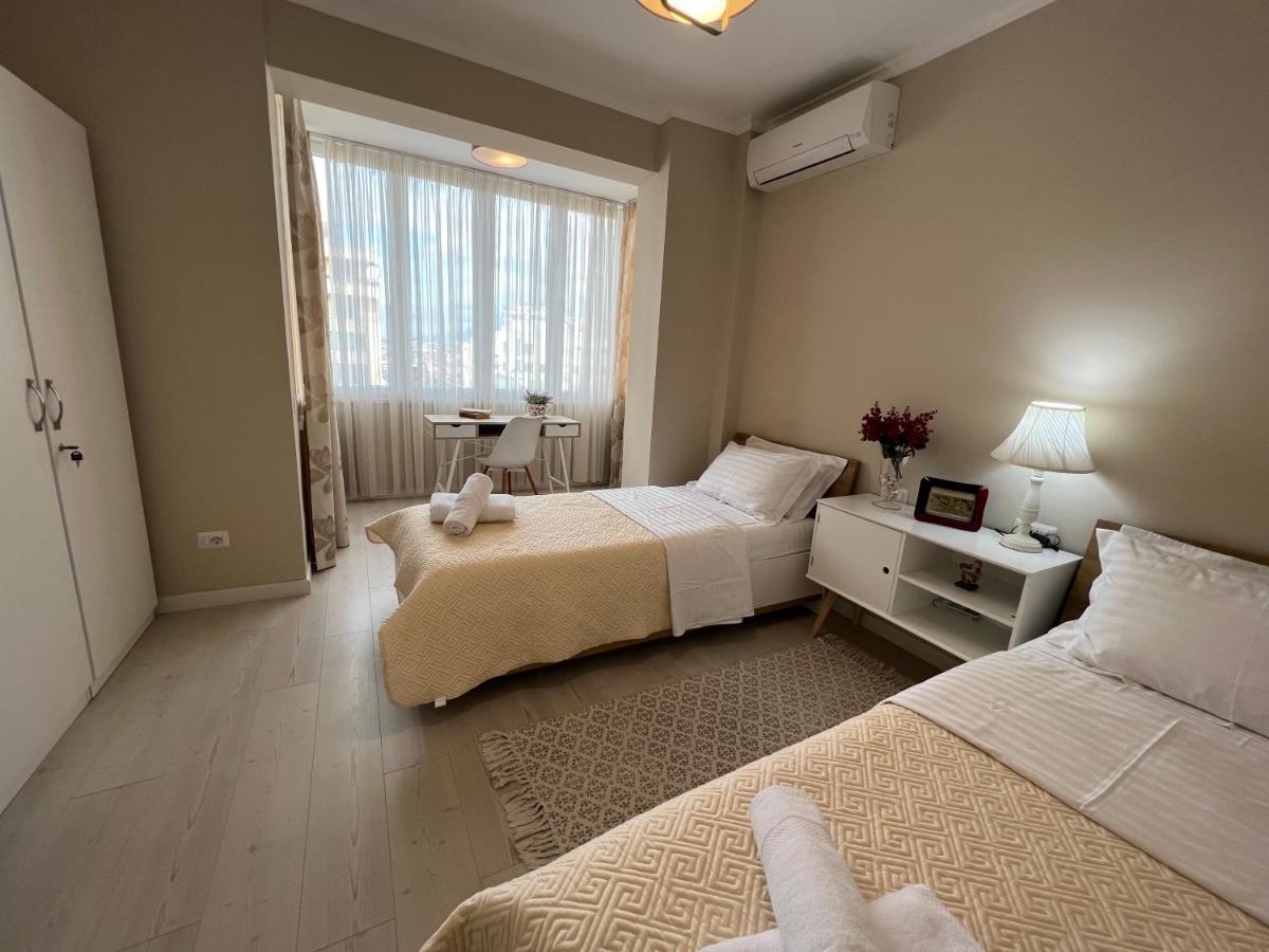 Grand New Bazaar Apartment Тирана Екстериор снимка