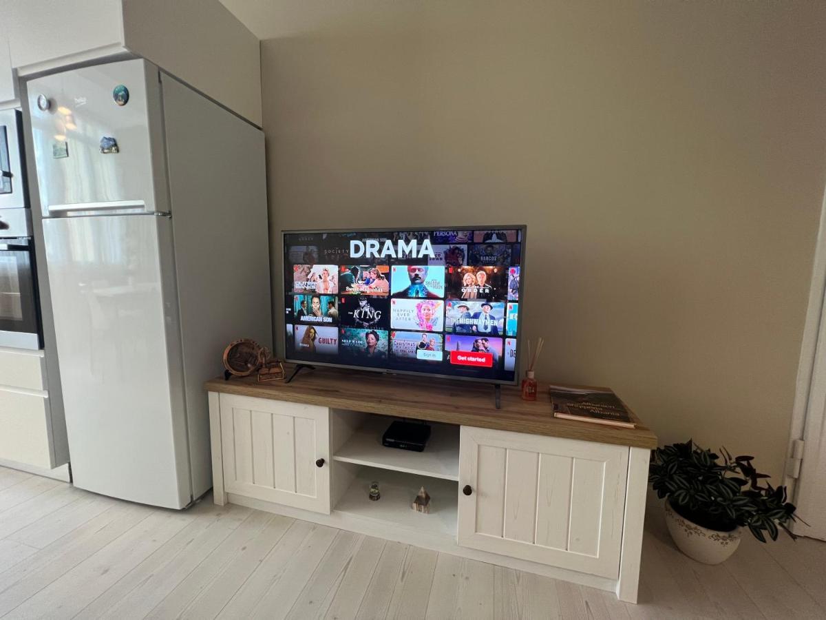 Grand New Bazaar Apartment Тирана Екстериор снимка