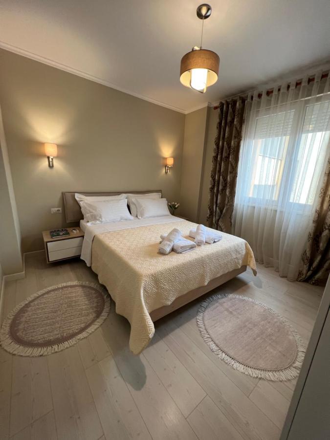 Grand New Bazaar Apartment Тирана Екстериор снимка