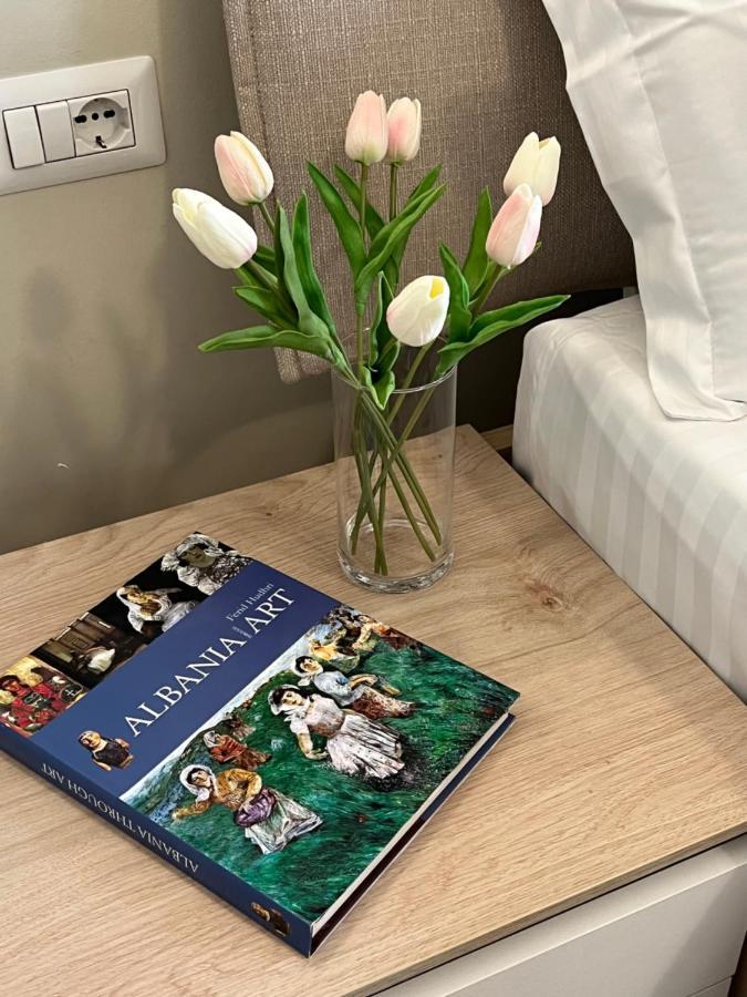 Grand New Bazaar Apartment Тирана Екстериор снимка